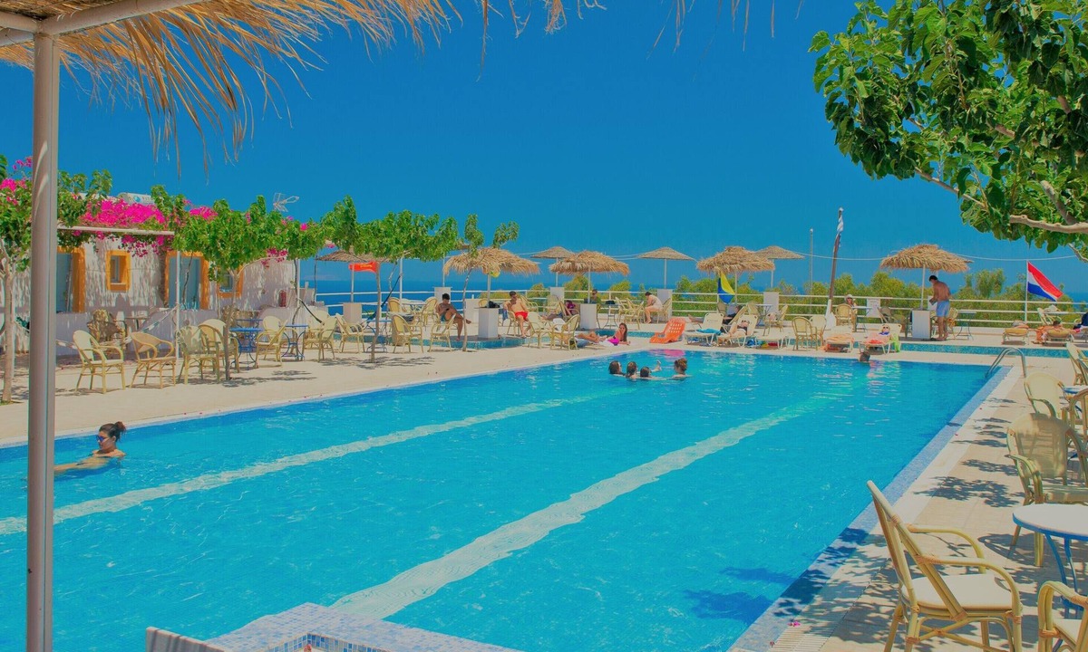 Fira Hostel | Santorini Camping & Hostel