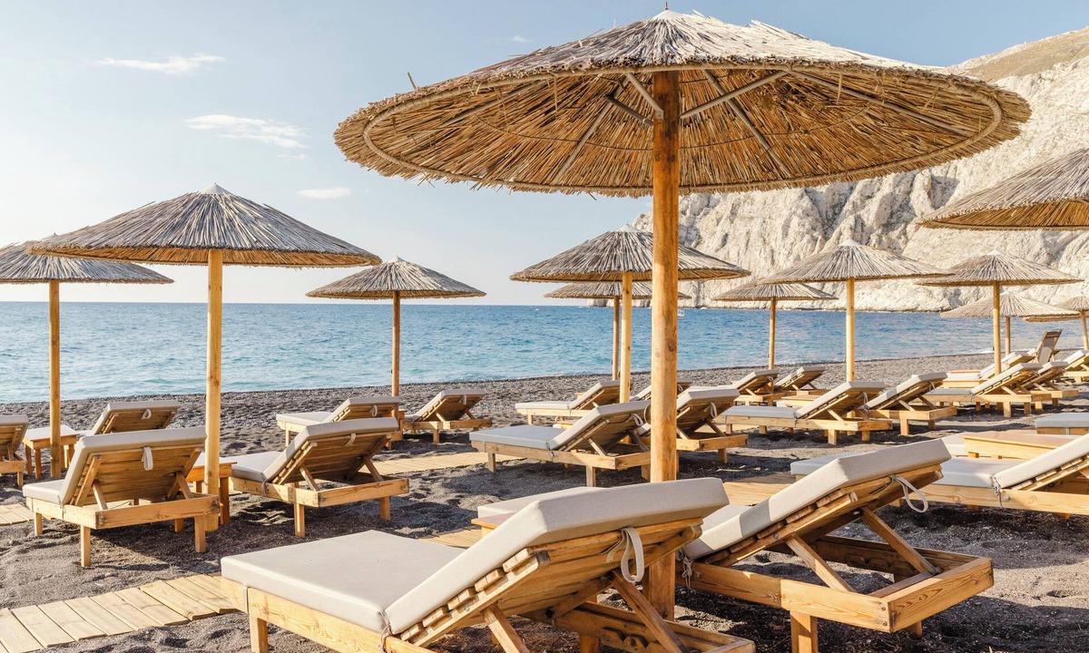 Kamari Hotel | Santorini Crystal Blue