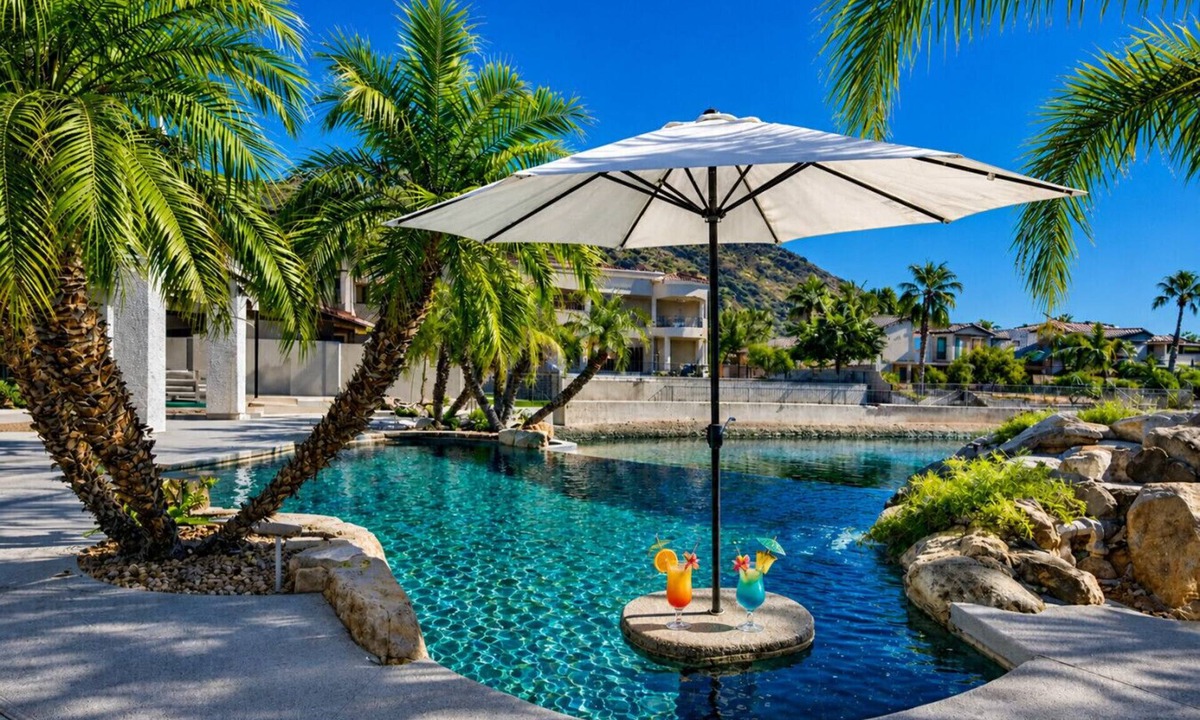 Arrowhead Lakes House | Santorini-Waterfront Wishes-With heated pool boat, hot-tub, private dock