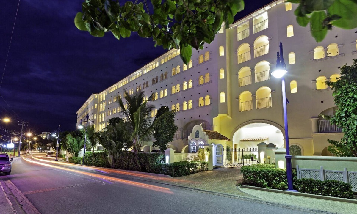 Callendar Condo | Sapphire Beach Condos 203
