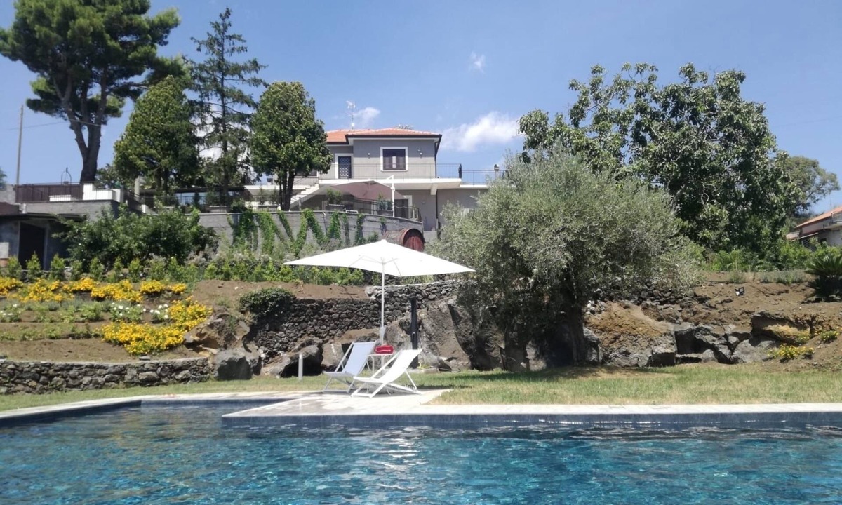 Fleri Villa | Sara's House - Villa with 4 bedrooms and private pool