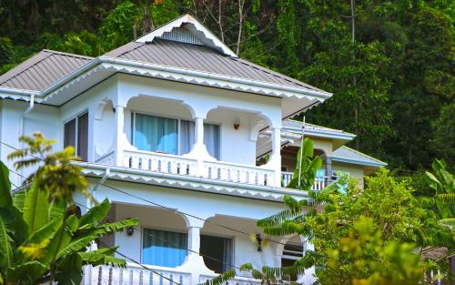 Grand'Anse Praslin Apartment | Saria Self Catering