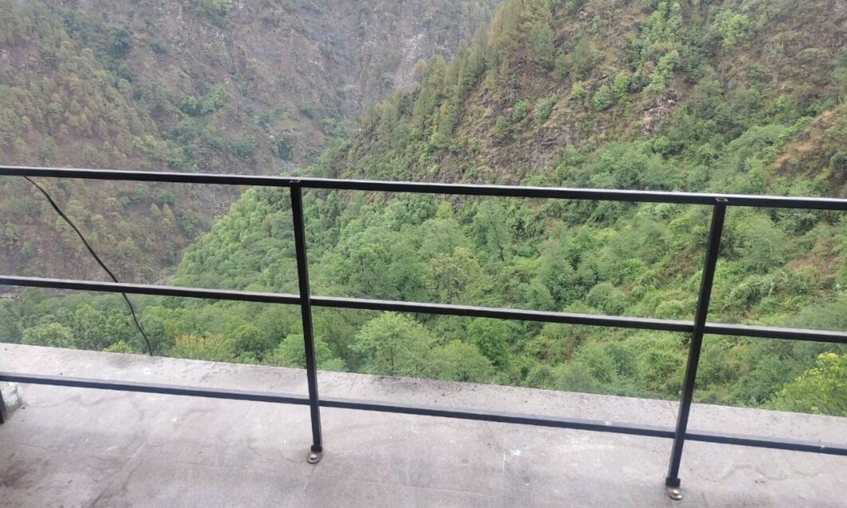 Narainkoti Hotel | Sarvaheet
