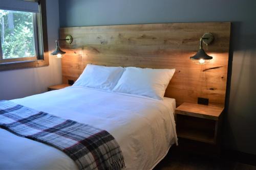 Harrison Mills Hotel | Sasquatch Inn