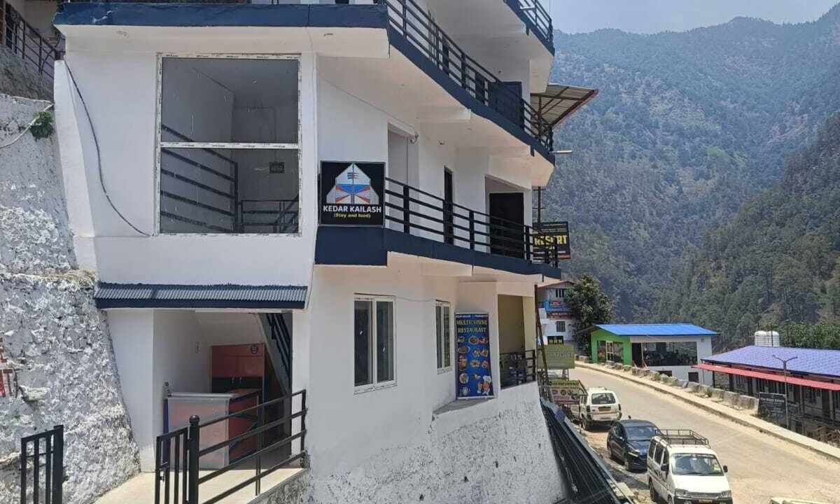 Sitapur Hotel | Satopanth Inn Kedarnath