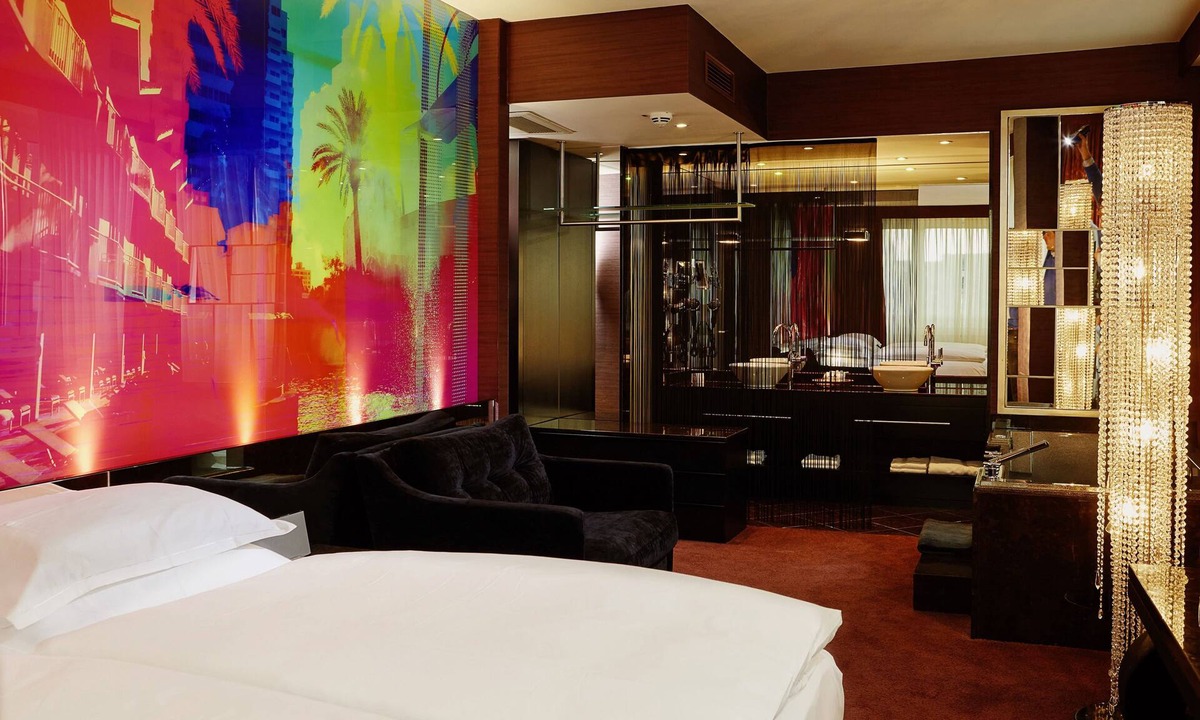 Altstadt-Nord Hotel | Savoy Hotel