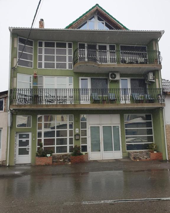 Drobeta-Turnu Severin Hostel | SC Afitos SRL