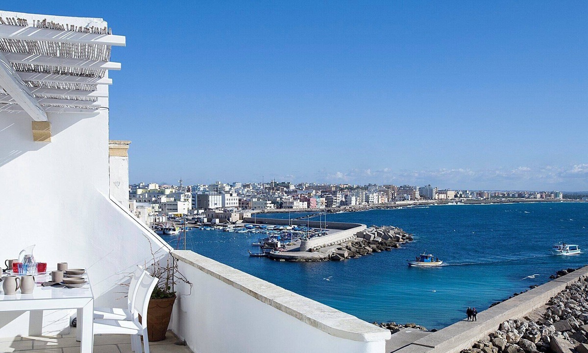 Gallipoli Historic Center Villa | Scale Nove - Three Bedroom Villa, Sleeps 6