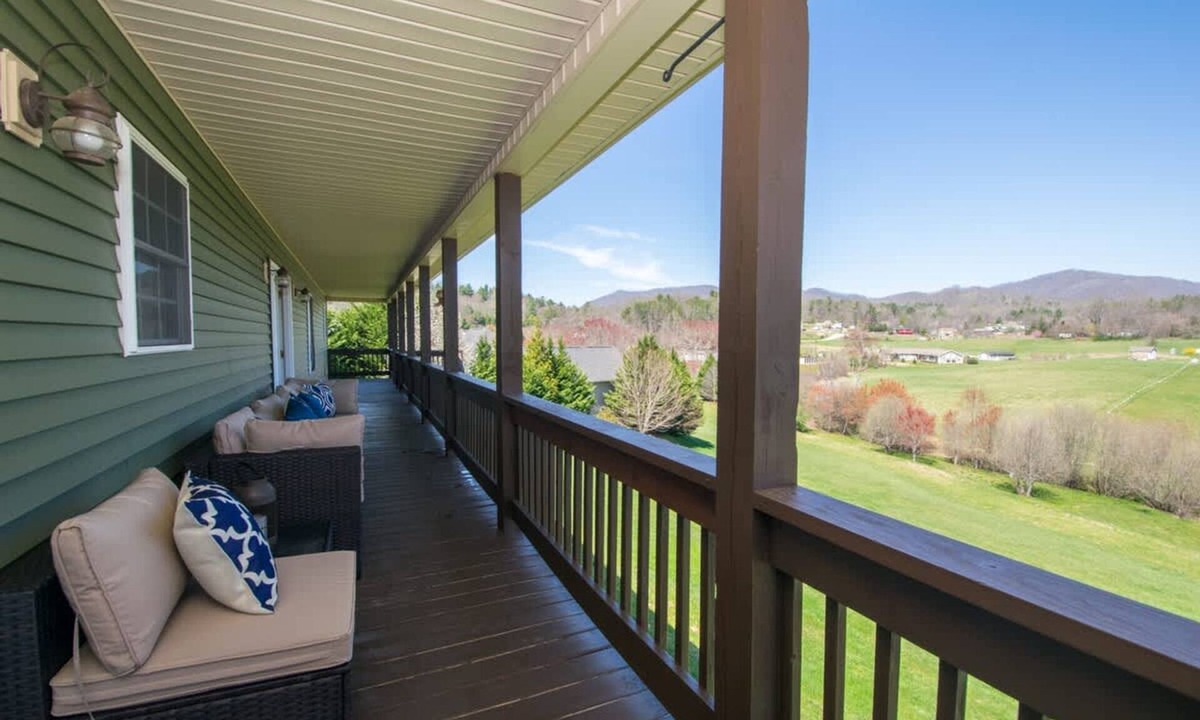 Fairview House | Scenic 4BR w Deck Farm Views Near Asheville