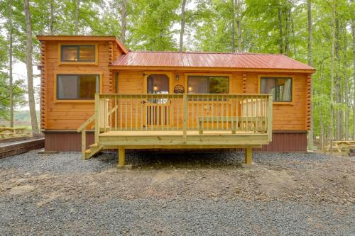 Cowanesque House | Scenic Deck & Grill: Middlebury Center Retreat!