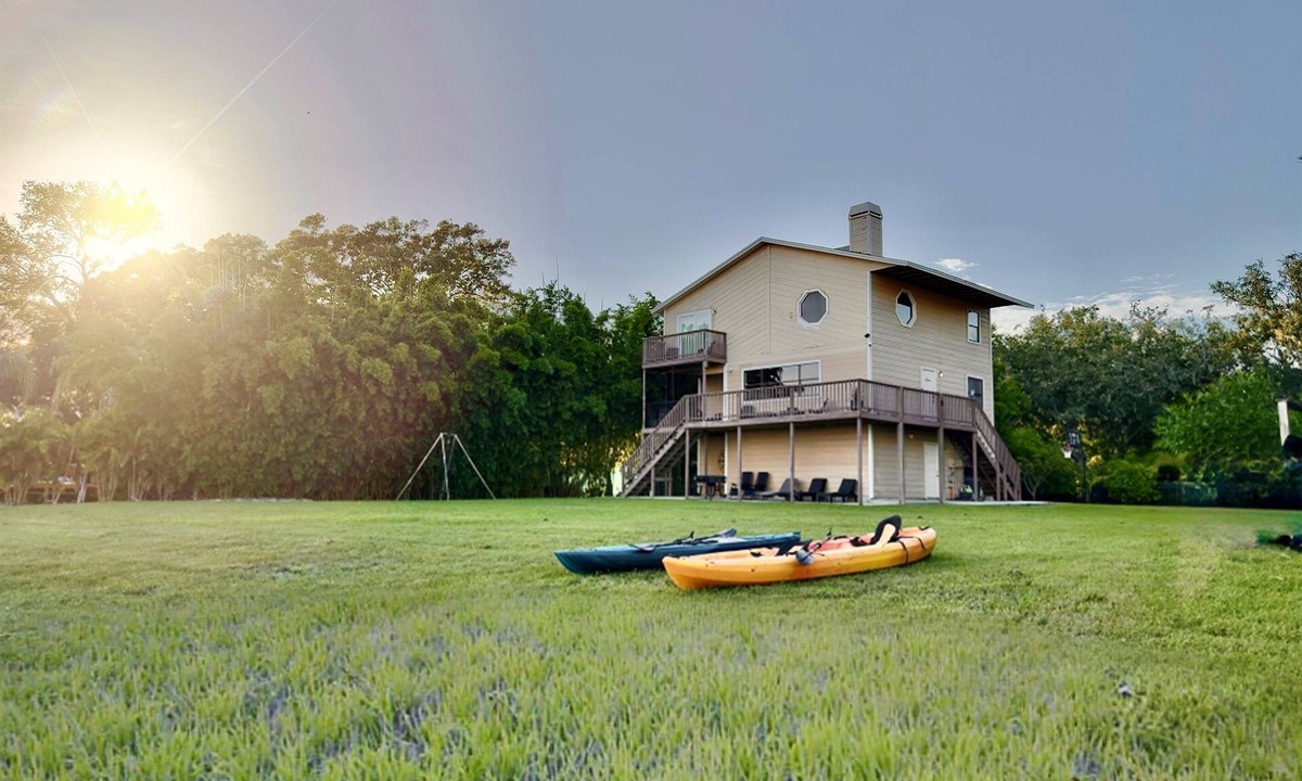 Oldsmar House | Scenic Waterfront Getaway – Private Stay