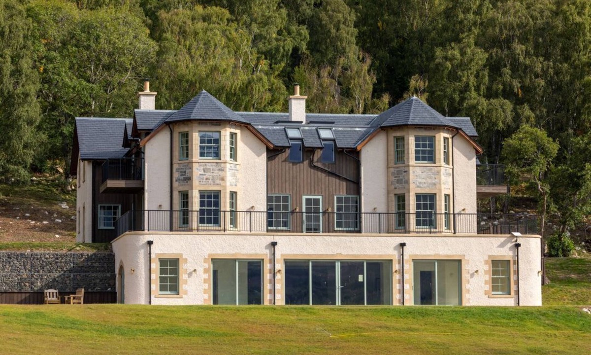 Foss House | Schiehallion House, Pitlochry