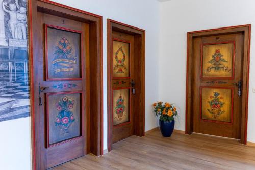 Leonberg House | Schloss Höfingen