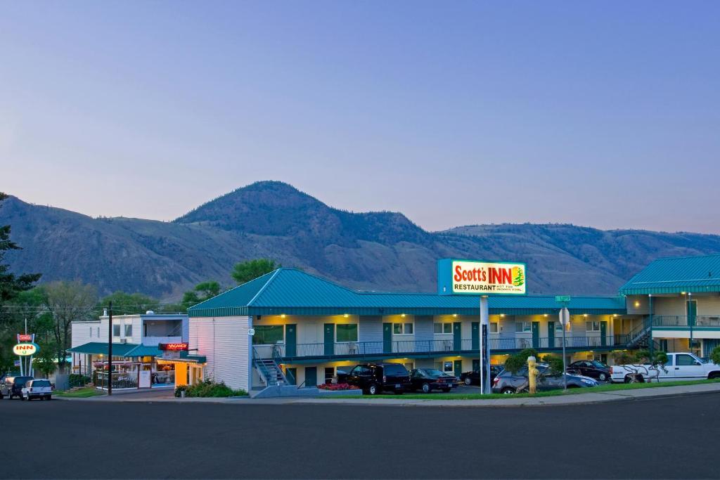 City Centre Hotel | Scott's Inn & Suites