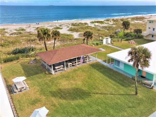 Cocoa Beach Hotel | Sea Aire Oceanfront Inn