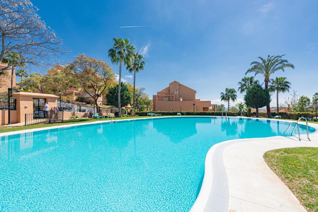Marbella Apartment | Sea Mountain View