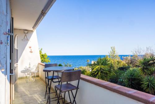 Porto Tricase House | Sea View Home 200m From The Sea