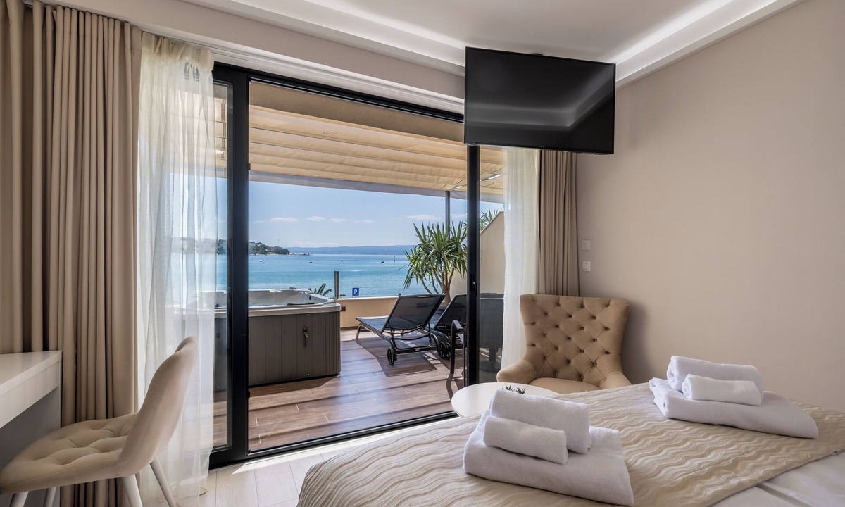 Stobrec House | Sea View Luxury Rooms Seven of Nine