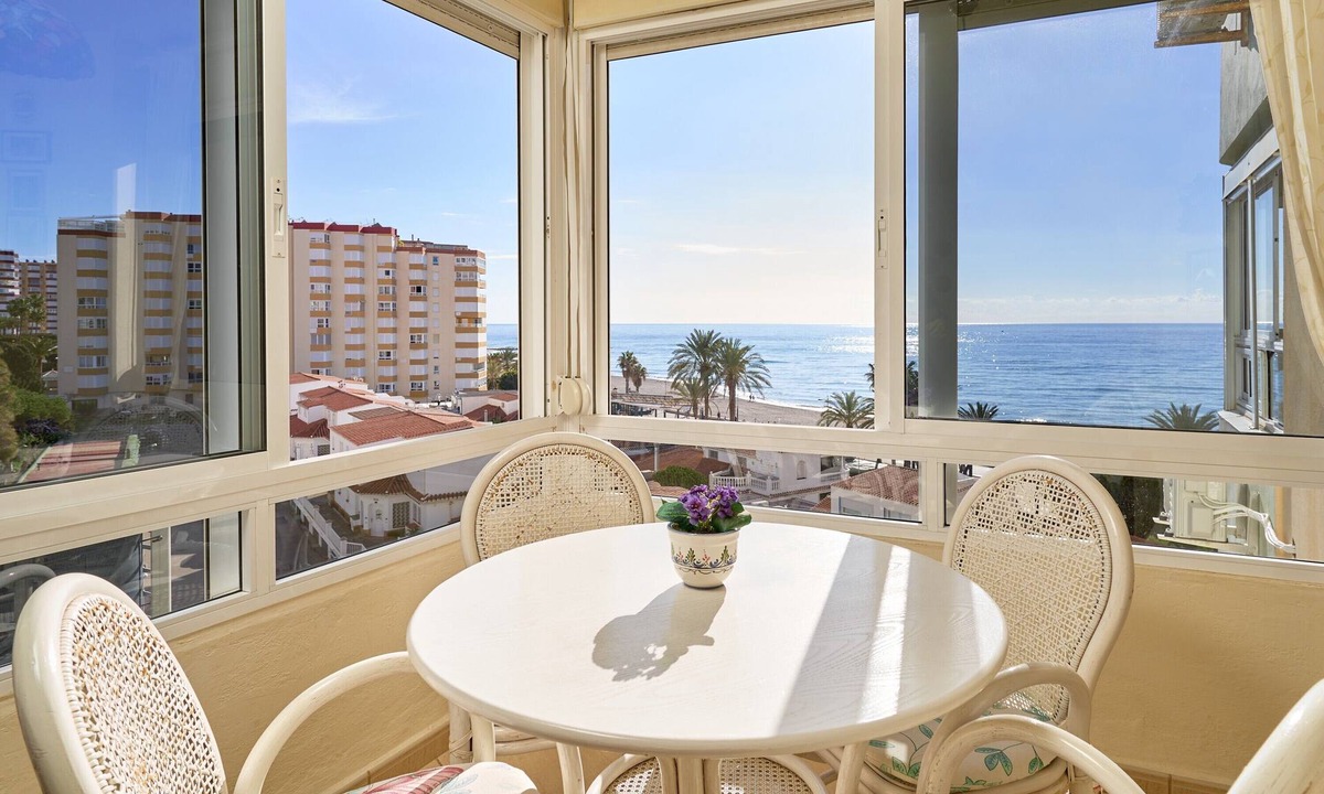 Torrox Costa Apartment | Sea Views Centro Internacional A99 Apartment with Sea View, Wi-Fi and Air Conditioning