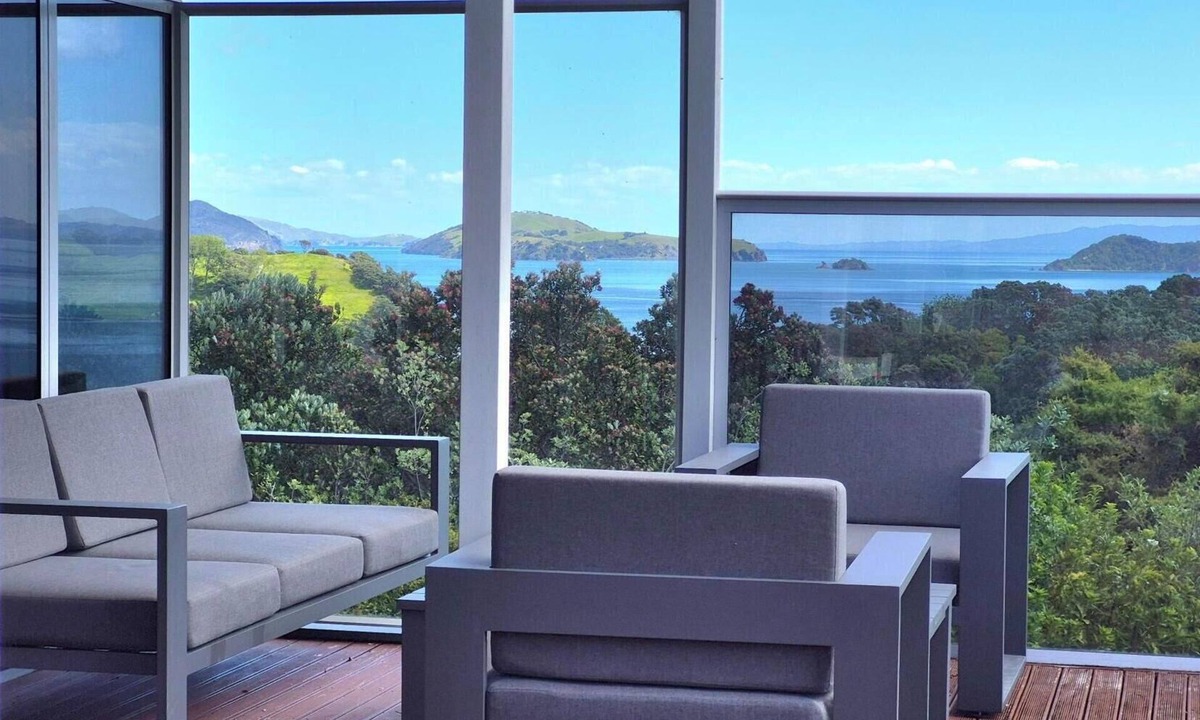 Amodeo Bay House | Sea views, rolling hills, and pure calm - King of the Hill lives up to its name.