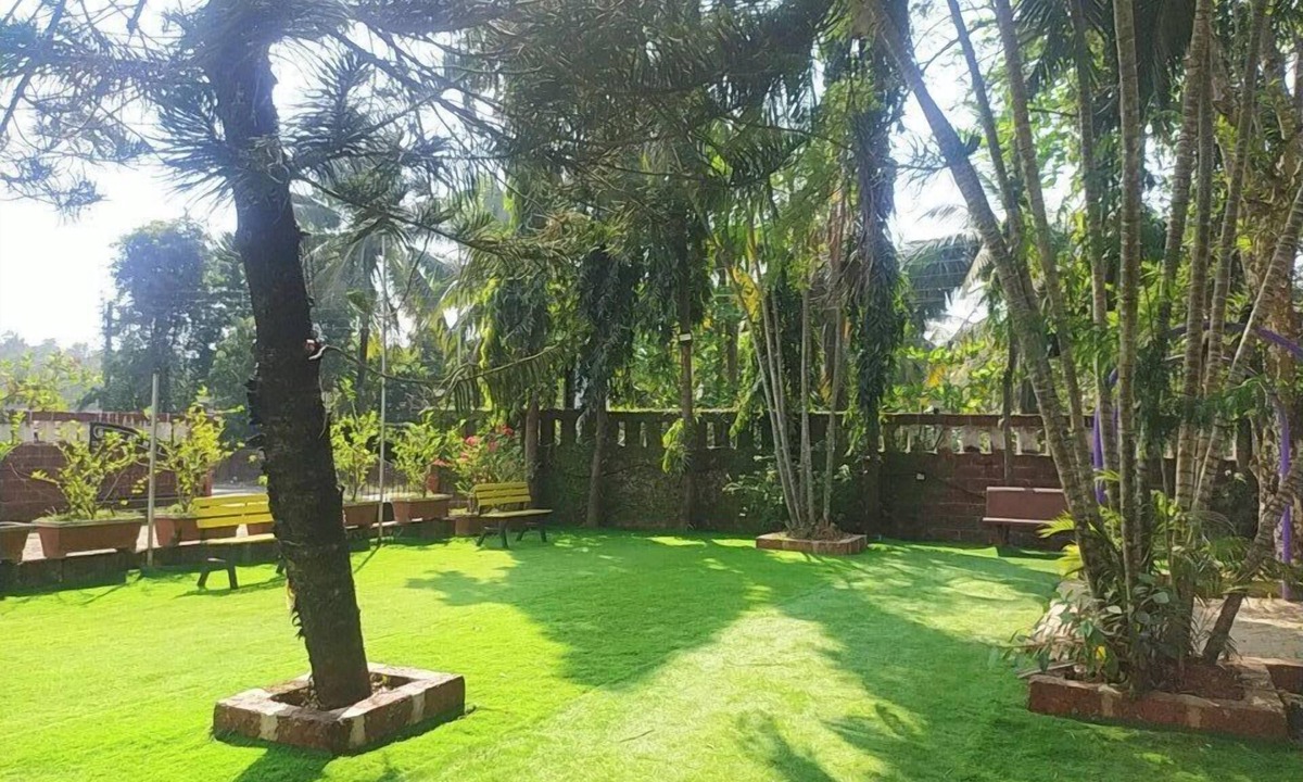 Anjanvel Hotel | Sea Winds Hotel