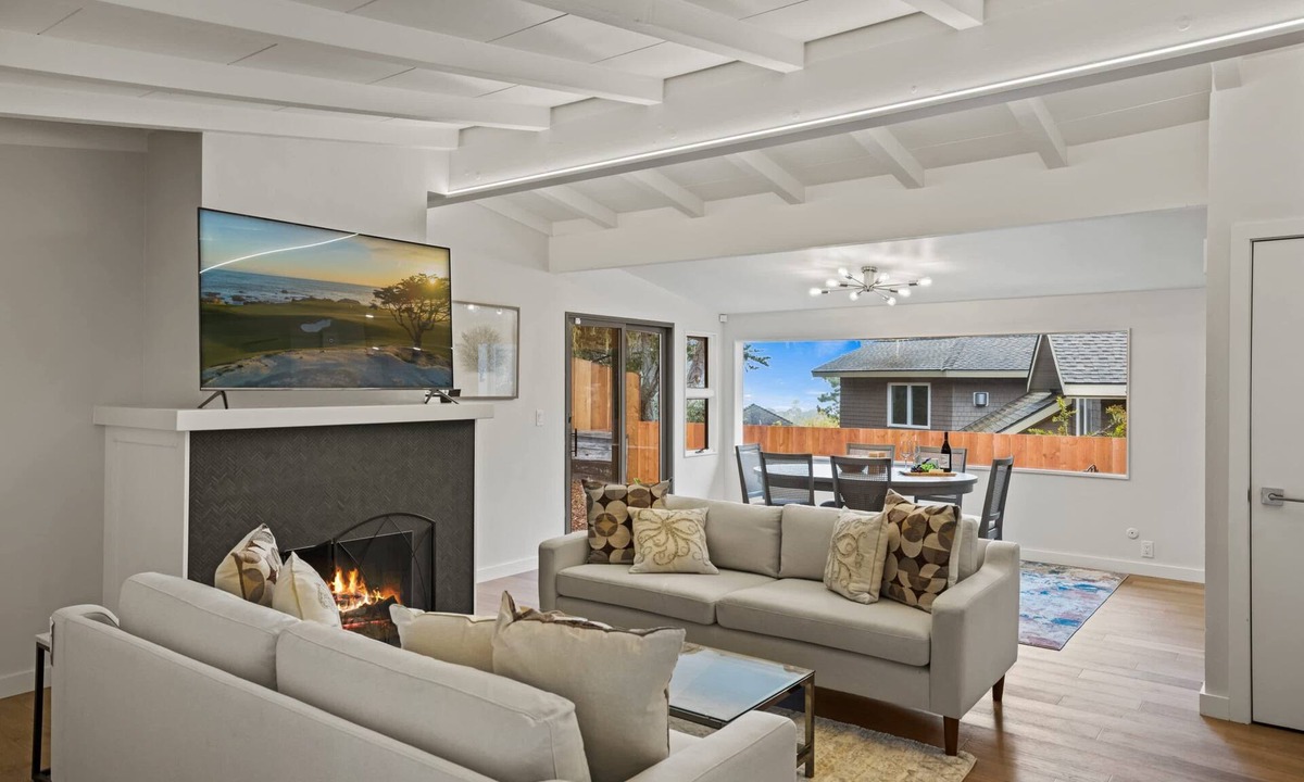Pacific Grove House | SeaClusion: Remodeled 3 Bedroom 2 Bath Nestled is a Quiet Pacific Grove Neighborhood
