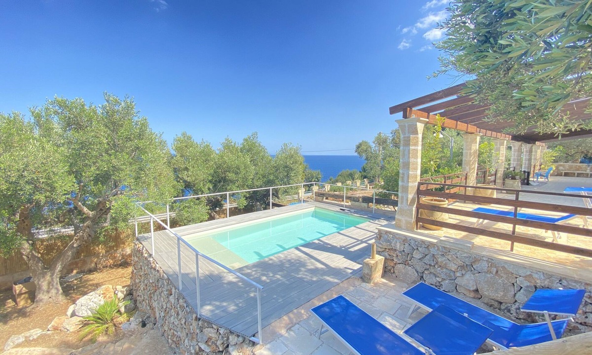 Corsano Villa | Seafront Villa with private pool