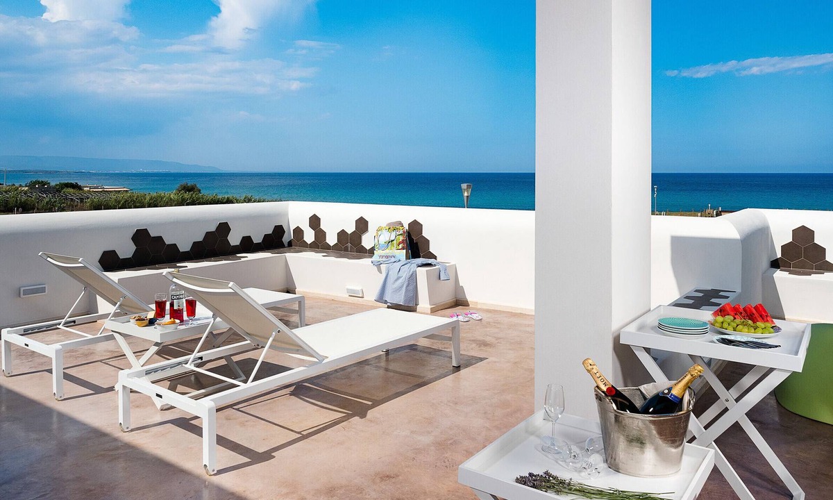 Reitani Villa | Seafront villa with pool near Syracuse, Sicily - Fico d'India, 8 pax