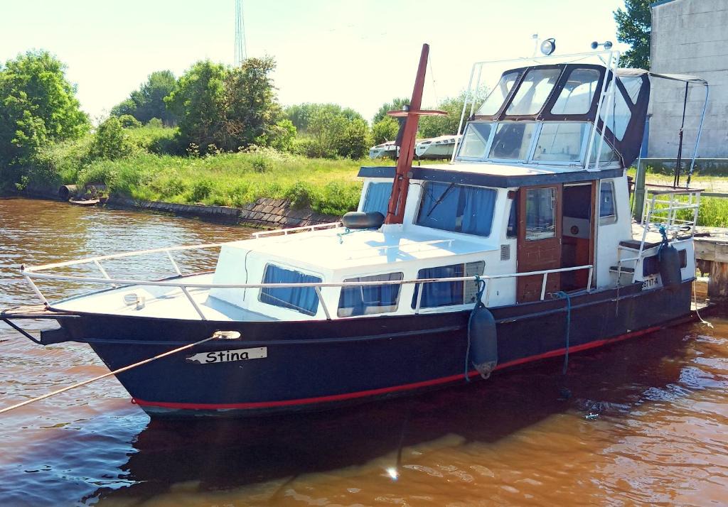 Emden Boat Rental | Sealodge