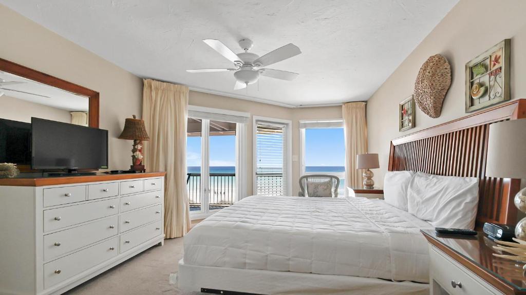 Crystal Beach House | Sealoft 201