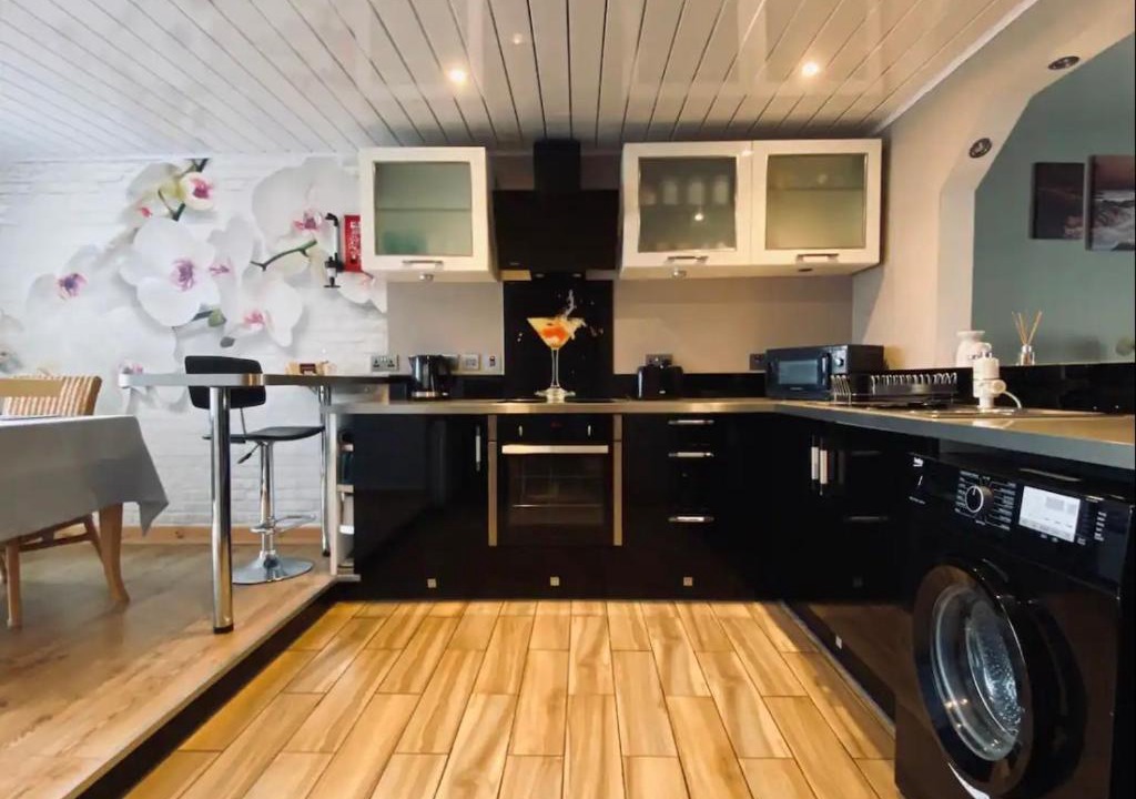 Benbecula House | Seasgair House
