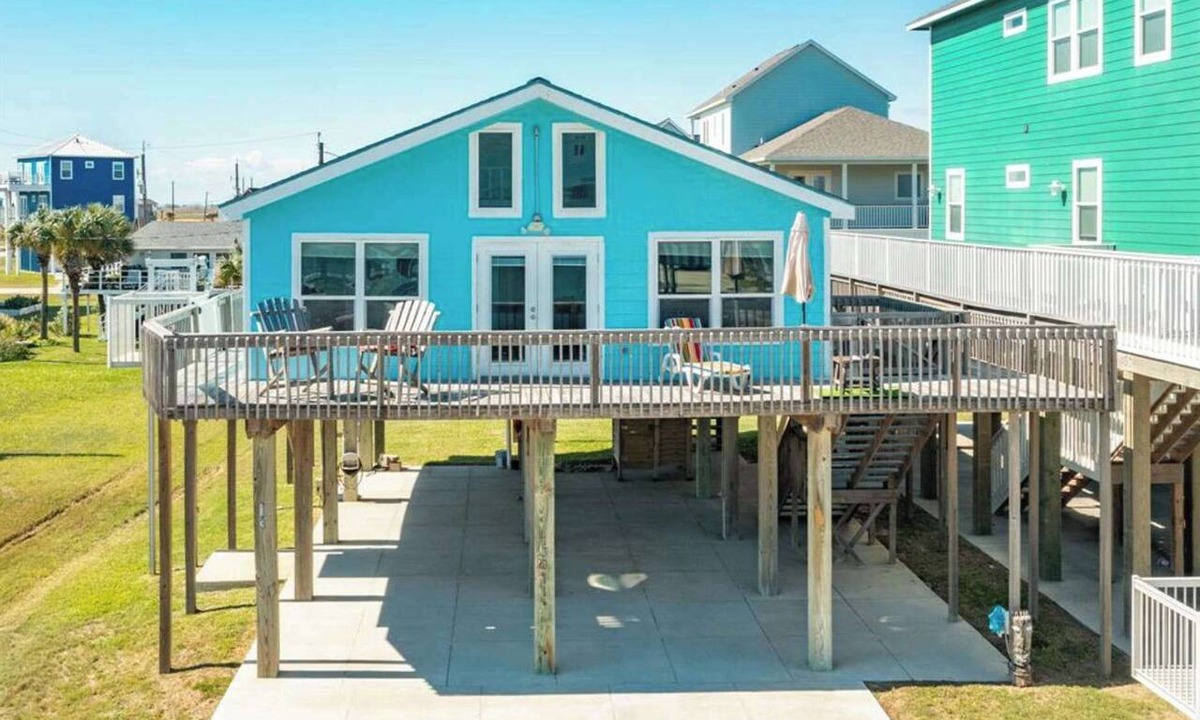 San Luis House | Seaside Solace - Quiet, Peaceful, Island Escape