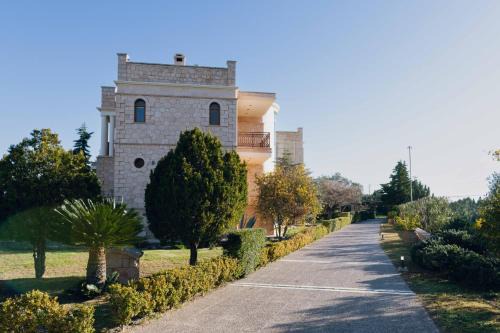 Aegina Town Villa | Seaside "Stone & Light Villa II" close to Aegina City