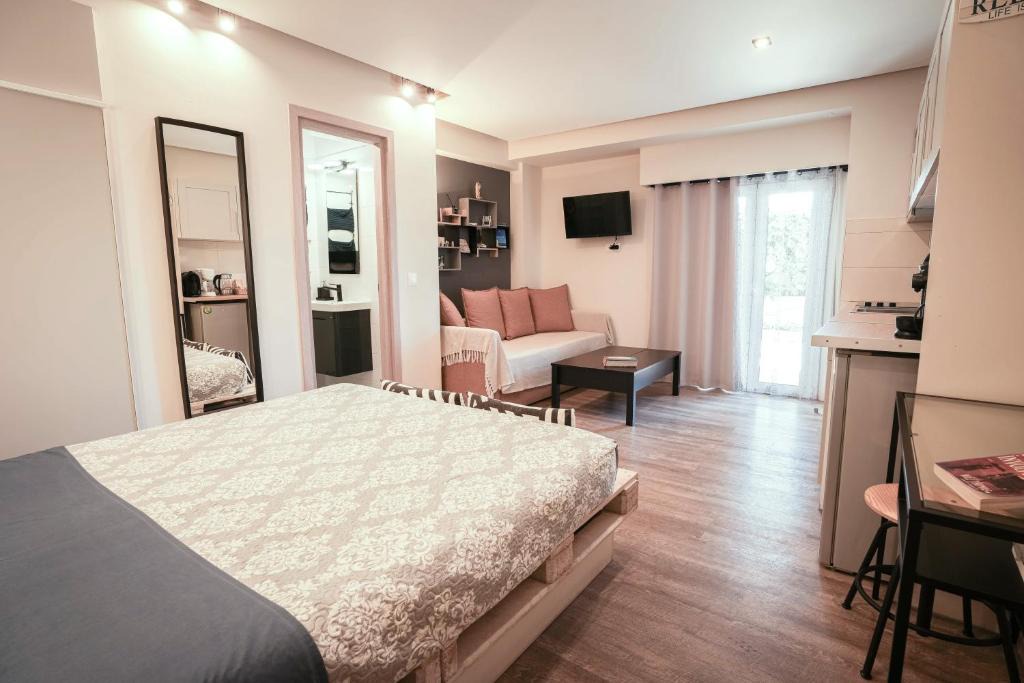 Rafina-Pikermi Apartment | Seaside Studio Meltemi