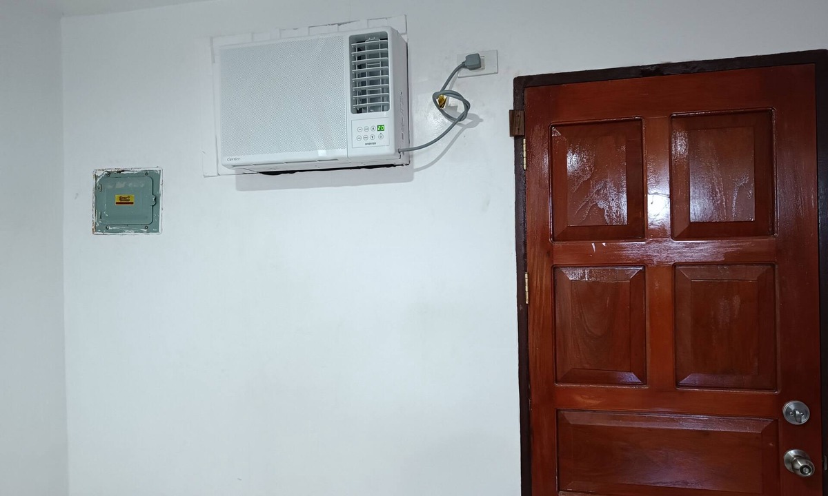 Burgos Apartment | Seaside view a friendly neighborhood and near in many tourist spot in the island