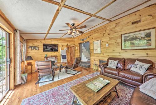 Silver Point House | Seasonal Water Views: Home Near Center Hill Lake