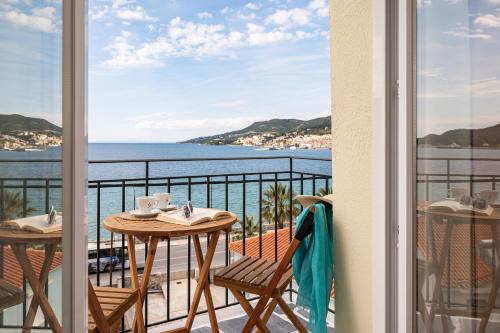 Vathi Hotel | SeaView City