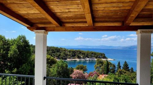 Splitska House | Seaview Residence