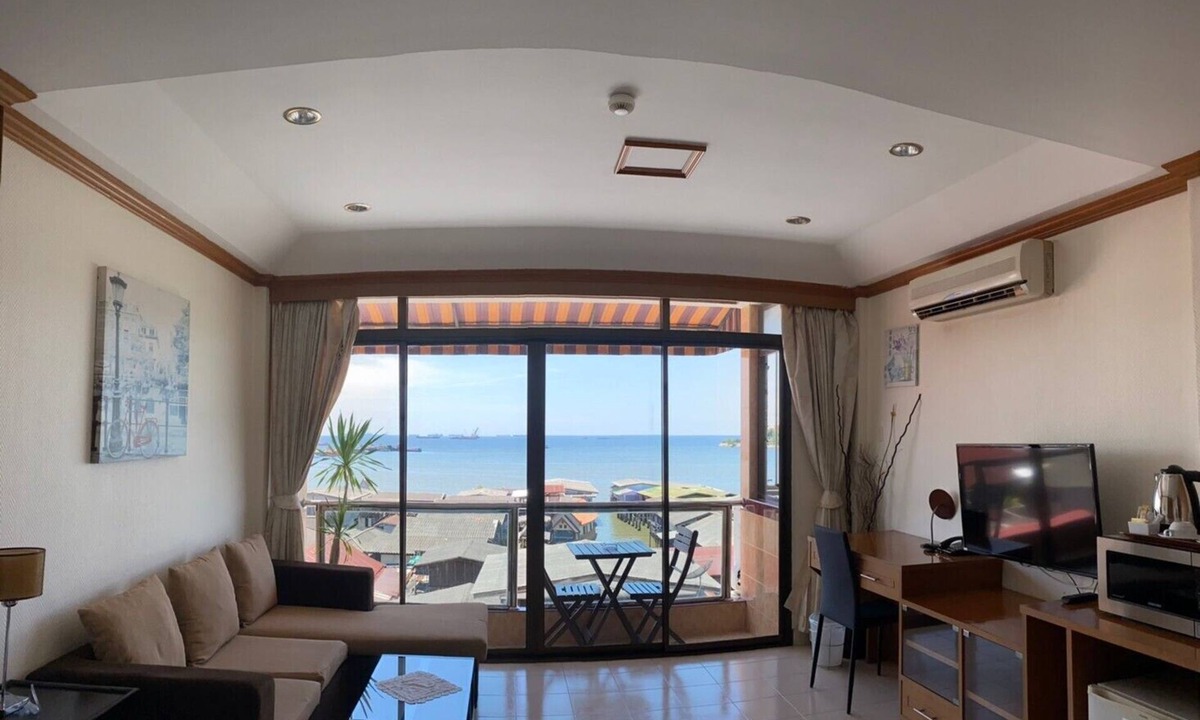 Tha Thaewawong Hotel | Seaview Sriracha Hotel