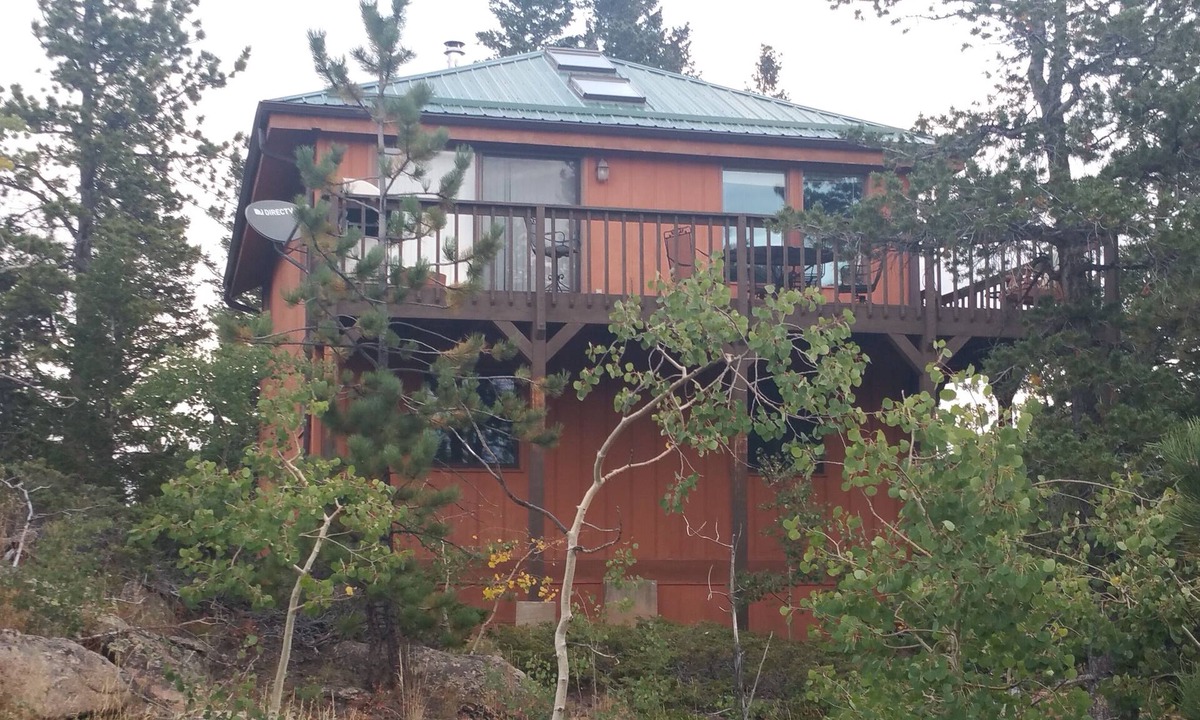 Red Feather Lakes Cabin | Secluded 2 story mountain home, trees and views. 3 BR/2 BA