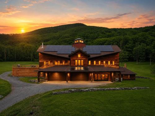 Willow House | Secluded 200 Acre Estate Pool Catskills