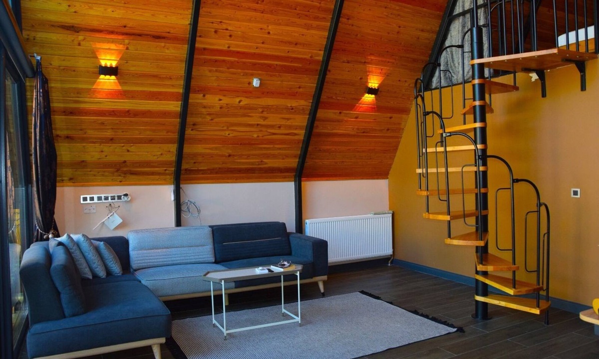 Sapanca House | Secluded 2Bedroom Bungalow in Welcoming Sapanca:Heated Private Pool+Large Garden