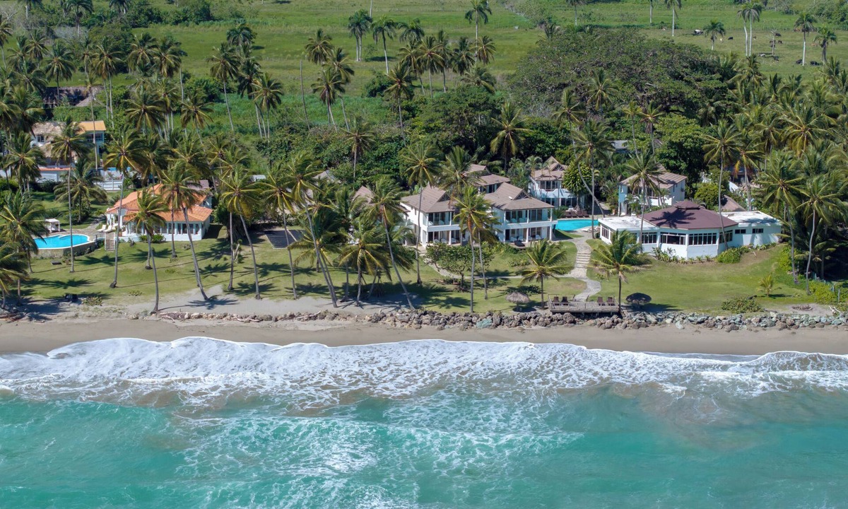 Las Canas Resort | Secluded 60-75 Guest Group Retreat/Hidden Beach!