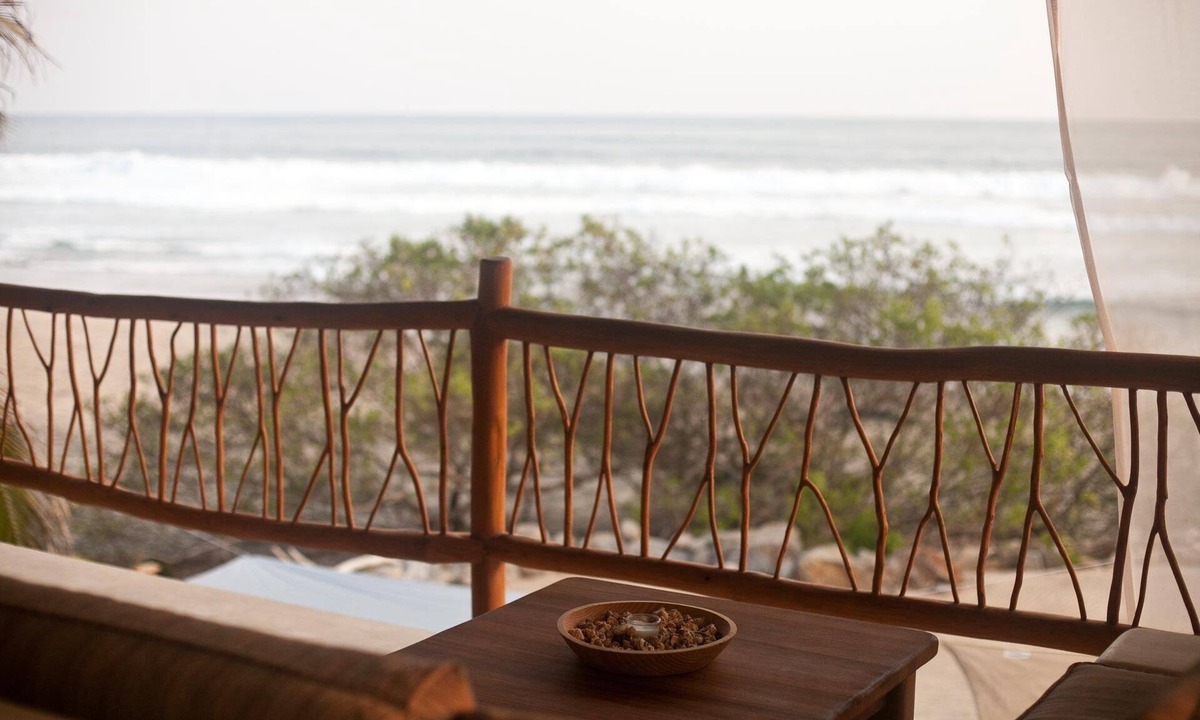 Troncones Apartment | Secluded beachfront 1BR+ with panoramic ocean views & sandy swimming beach
