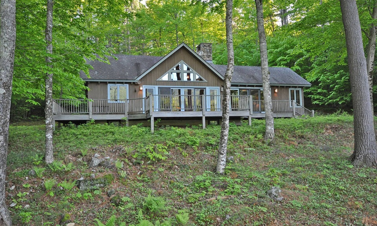 Holderness Ski Chalet | Secluded Chalet with private pond