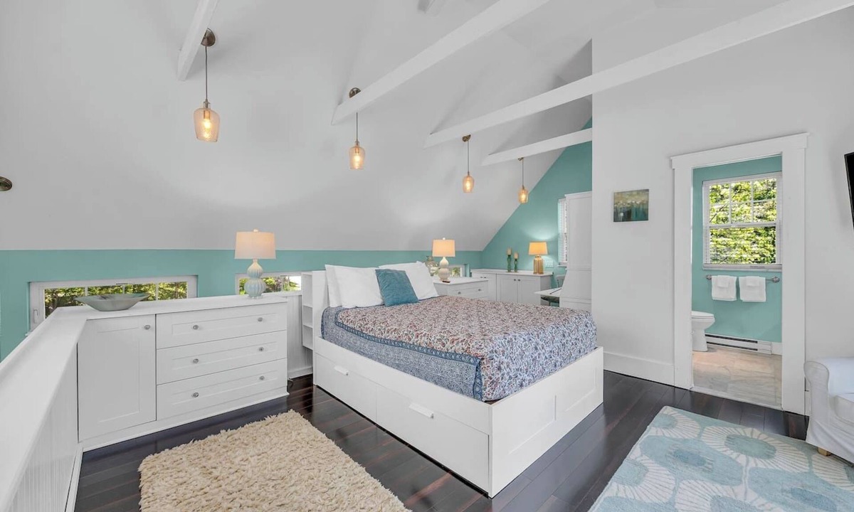 Bernard House | Secluded Cottage with Beach Access! [Cove Cottage]