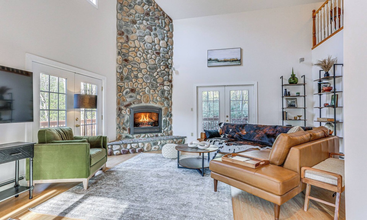 Kerhonkson House | Secluded Kerhonkson Retreat with Deck + Views!
