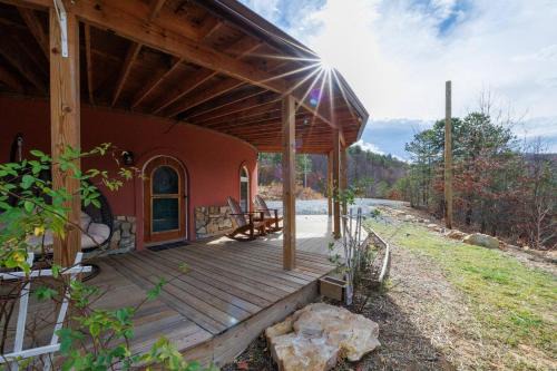 Stanley House | Secluded LUX Bunker Hot Tub, Views & Trails