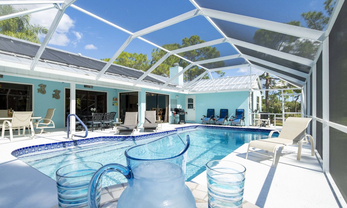 Hunt Club House | Secluded Luxury Oasis w/Heated Saltwater Pool - Private & Quiet