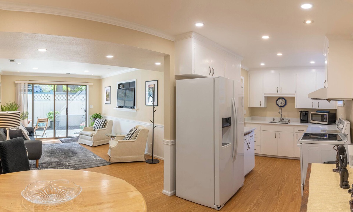 Bridle Trails Apartment | Secluded Private Suite in Bridle Trails – Near Major Tech & 25 Min to Seattle